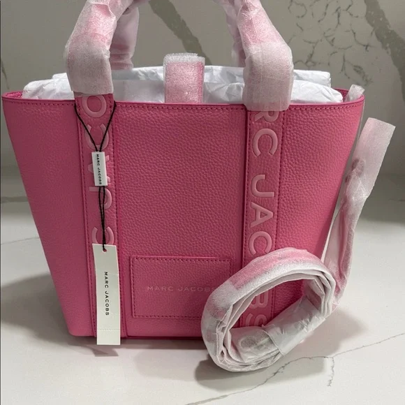 Marc Jacobs Vibrant Pink Tote - Picture 3 of 7